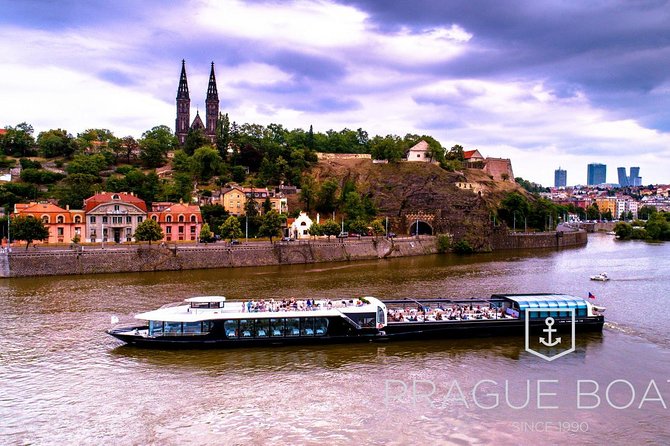 Prague Boats 2-hour Lunch Cruise - The welcome drink and the buffet