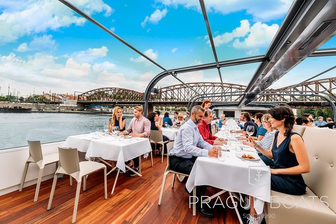 Prague Boats 2-hour Lunch Cruise - Choosing the right seat