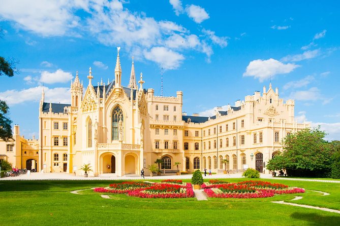 Prague-Bratislava One-Way Sightseeing Day Tour - Your guide shapes the day more than the timetable