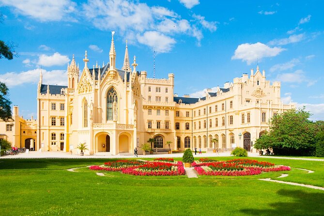 Prague-Budapest One-Way Sightseeing Day Tour - Is $387.15 per person good value?