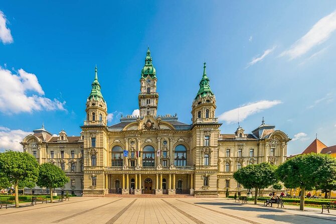 Prague-Budapest One-Way Sightseeing Day Tour - Two hours in Bratislava Old Town