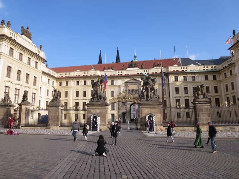 Prague: Bus and Boat Tour - Old Town and New Town from the bus