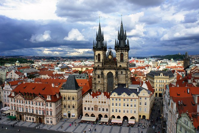 Prague: Bus Tour, Walking Tour, River Cruise and Lunch - Old Town Square and Prague’s Jewish Quarter