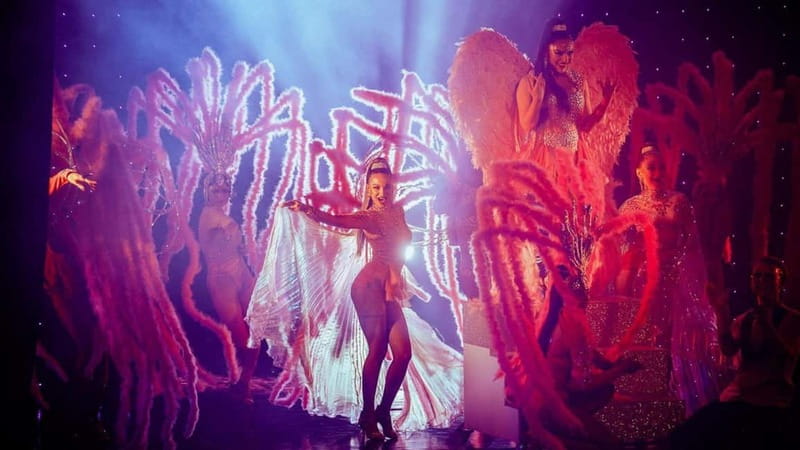 Prague: Cabaret Show at Medusa - Nightlife Prague - The cabaret: dancers, singers, and live music