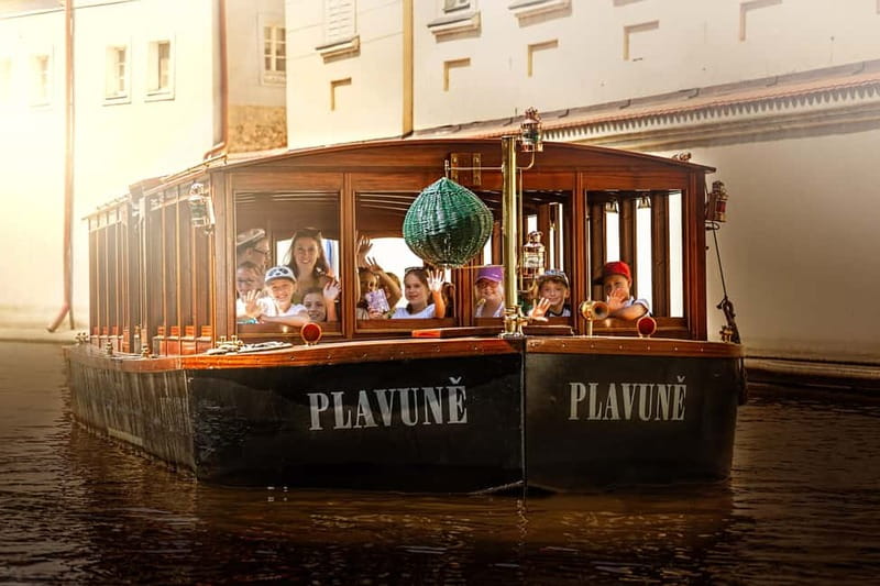 Prague: Canal Cruise Around Charles Bridge - Key points to know before you go