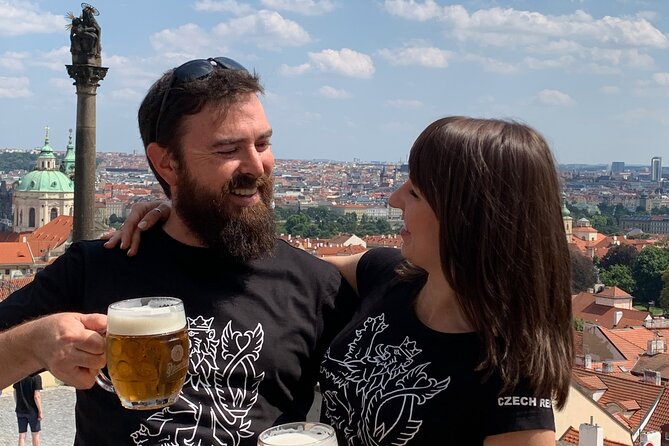 Prague Castle and Pubs Tour with Drinks Included - Finishing in a tucked-away Malá Strana pub