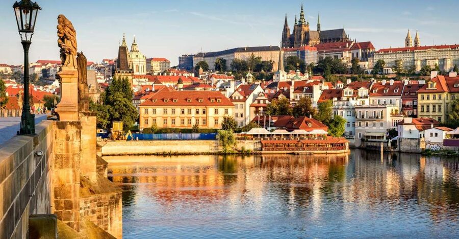 Prague Castle and St. Vitus Cathedral Private Walking Tour - What a private guide adds