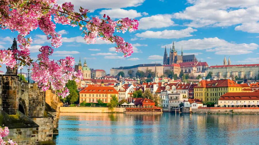 Prague: Castle Circuit Entry Tickets with Audio Guide - Key points to know before you go