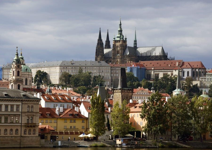 Prague: Castle Circuit Entry Tickets with Audio Guide - Who will get the most from this ticket?
