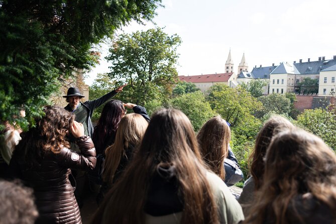 Prague: Castle Entry Ticket with Guide and River Cruise - Guide quality can shape the whole morning