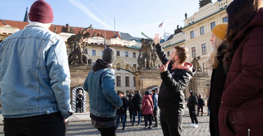 Prague: Castle Grounds & Highlights Walking Tour small-group - Key points at a glance
