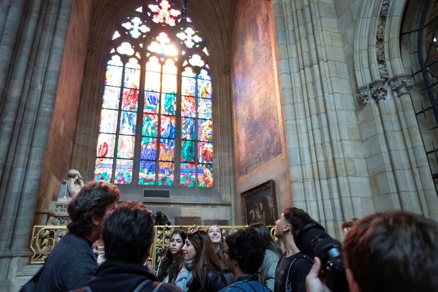 Prague Castle Interiors, Bus Tour and Vltava River Cruise - Why this Prague Castle tour works well
