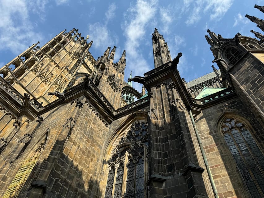 Prague Castle Interiors & Changing of the Guard-Small group - Why this Prague Castle tour works well