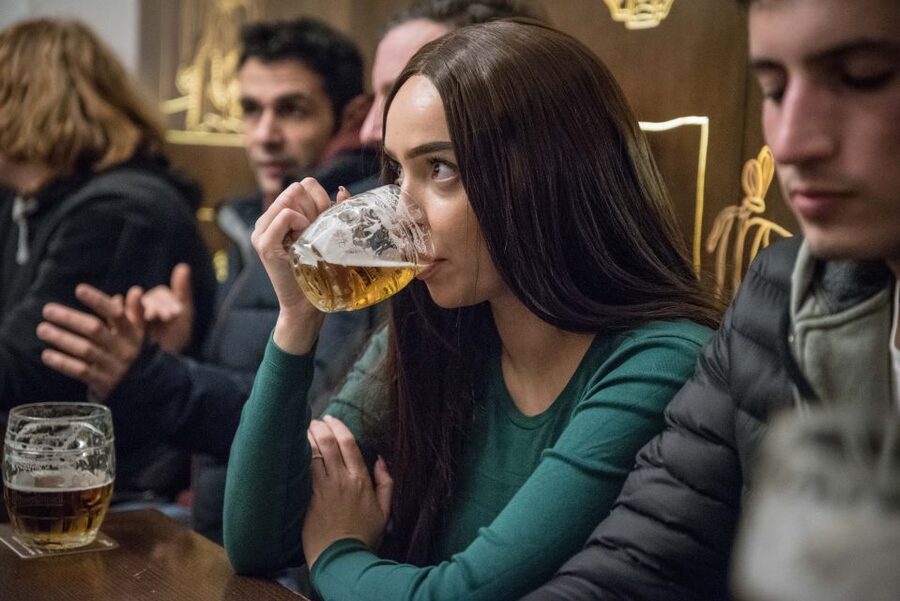 Prague: Castle Side Breweries & Pubs Guided Walking Tour - What the guides add to the evening
