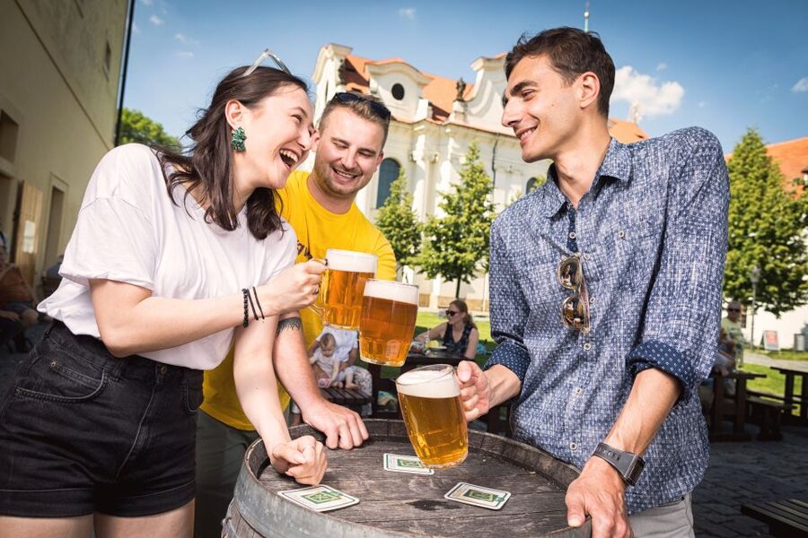 Prague: Castle Side Breweries & Pubs Guided Walking Tour - A taste of Prague nightlife without guessing where to go
