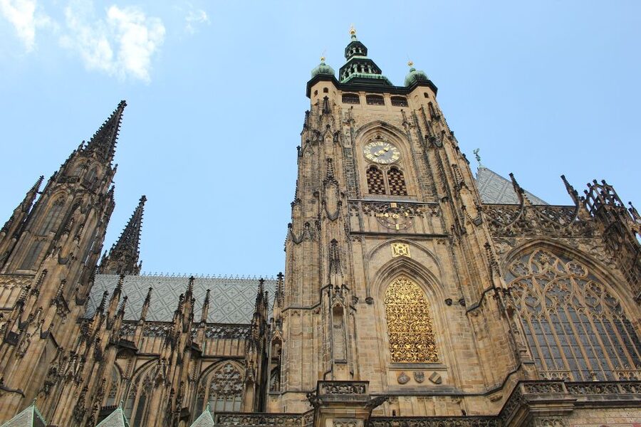 Prague Castle: Small-Group Tour with Visit to Interiors - Why a guided visit helps at Prague Castle