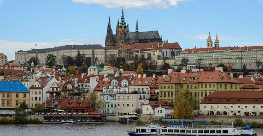 Prague Castle Tour With Tickets - Why Prague Castle deserves a full morning