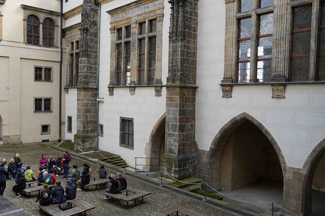Prague Castle Walking Tour (Tip-based tour) - The Old Royal Palace and the Second Defenestration