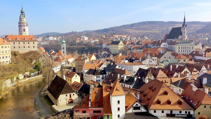 Prague: Cesky Krumlov Private Day Tour - Leaving Prague in a comfortable private car