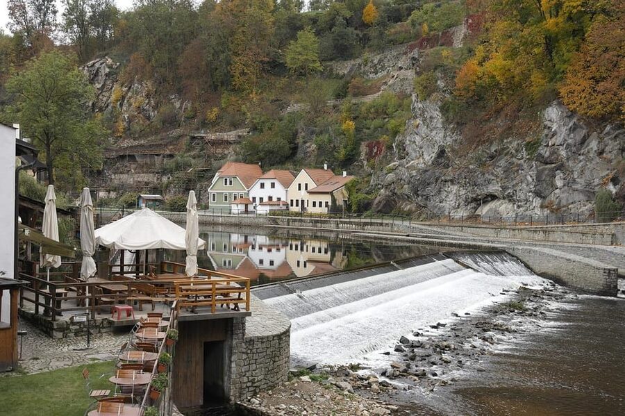 Prague: Cesky Krumlov Private Day Tour - Seeing Cesky Krumlov Castle from the outside