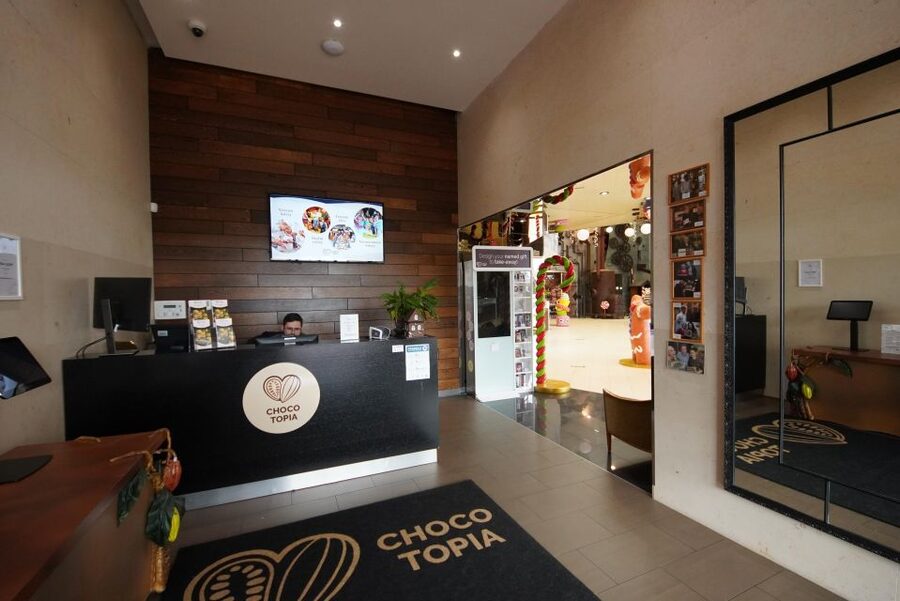Prague: Chocotopia Chocolate Factory Tour Ticket + Workshop - Chocotopia in Průhonice, just beyond Prague