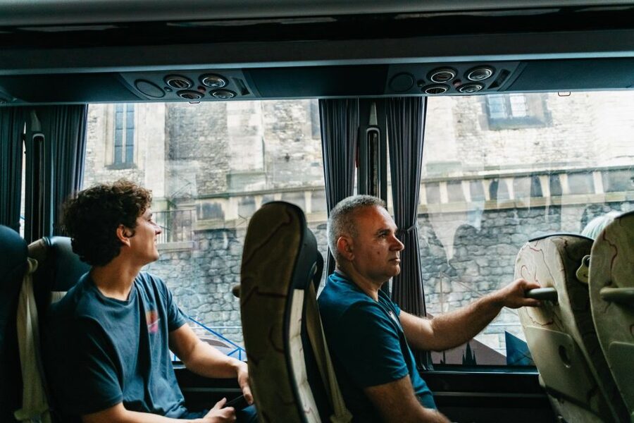 Prague: City Highlights By Bus, Boat, and on Foot - Key points at a glance