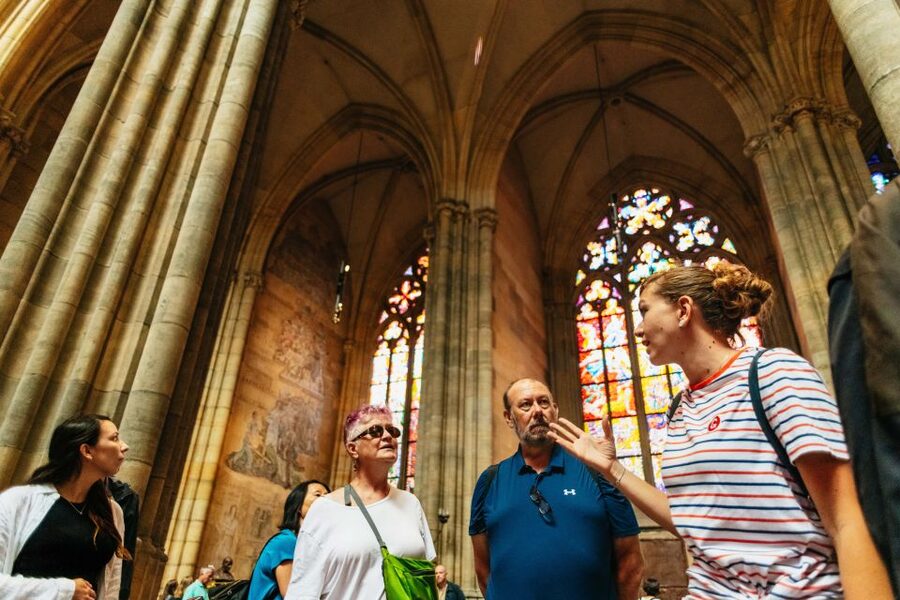 Prague: City Highlights By Bus, Boat, and on Foot - Who gets the best value from the $27 price