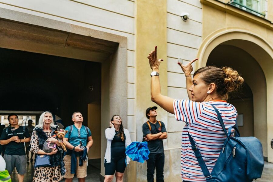 Prague: City Highlights By Bus, Boat, and on Foot - Why this tour works as a first look at Prague