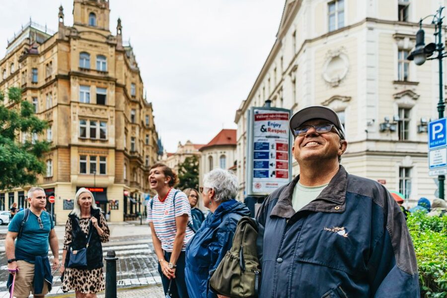Prague: City Highlights By Bus, Boat, and on Foot - The 30-minute minibus introduction