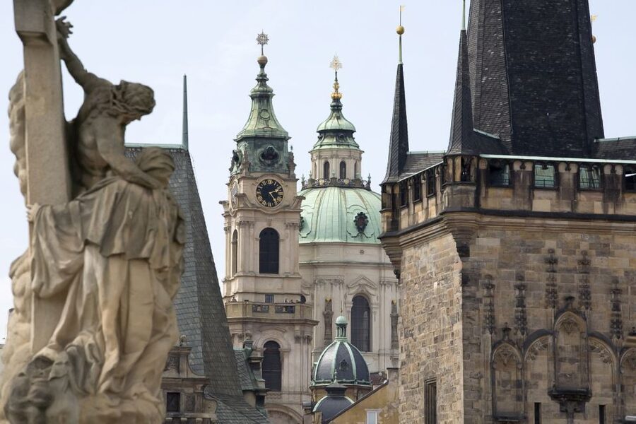Prague: City Highlights Private Walking Tour - Price, timing, and practical value