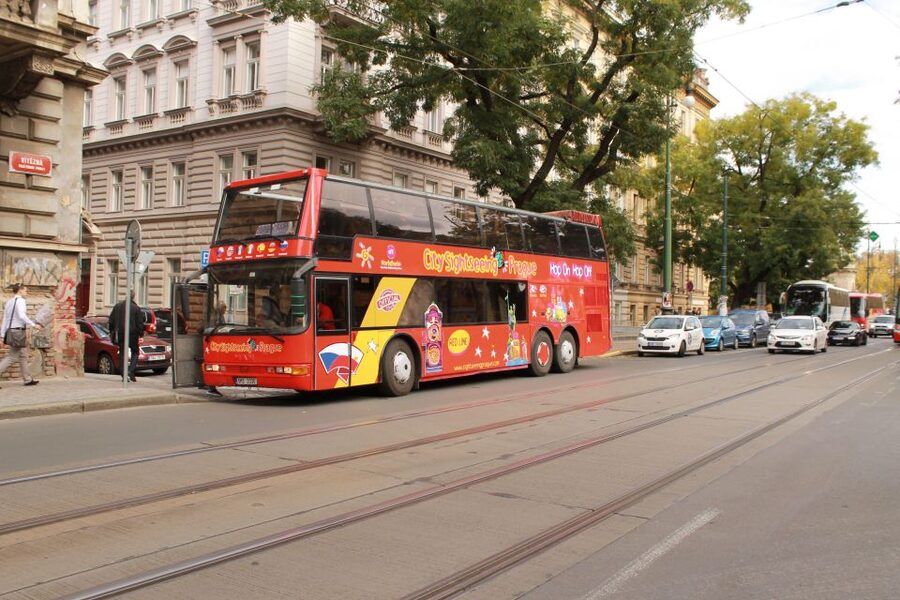 Prague: City Sightseeing HOHO Bus Tour & Optional Boat Tour - Key points to know before you book