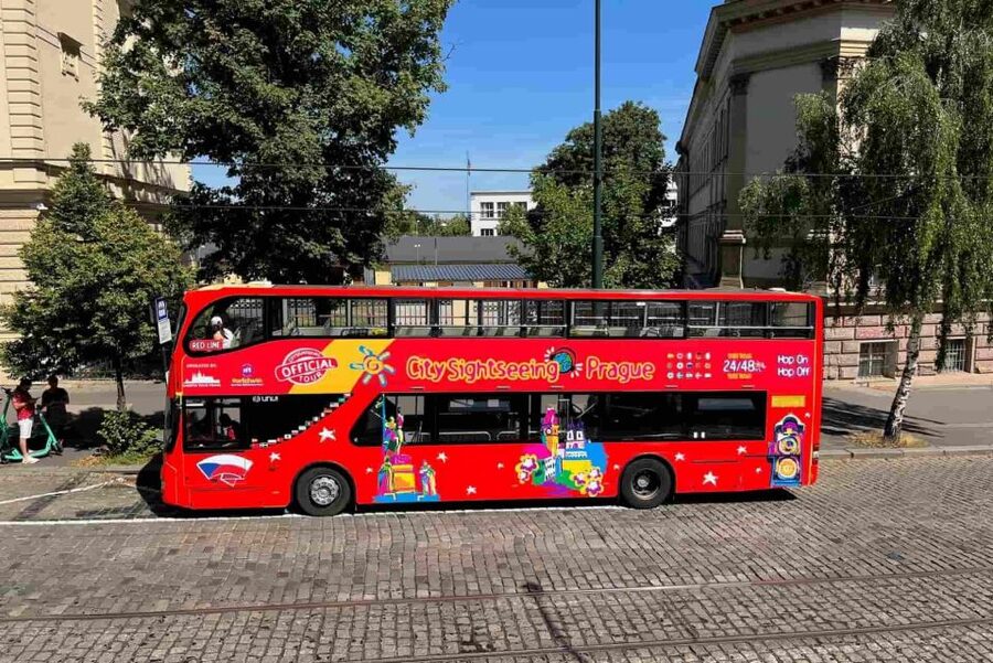 Prague: City Sightseeing HOHO Bus Tour & Optional Boat Tour - What the Red Line adds