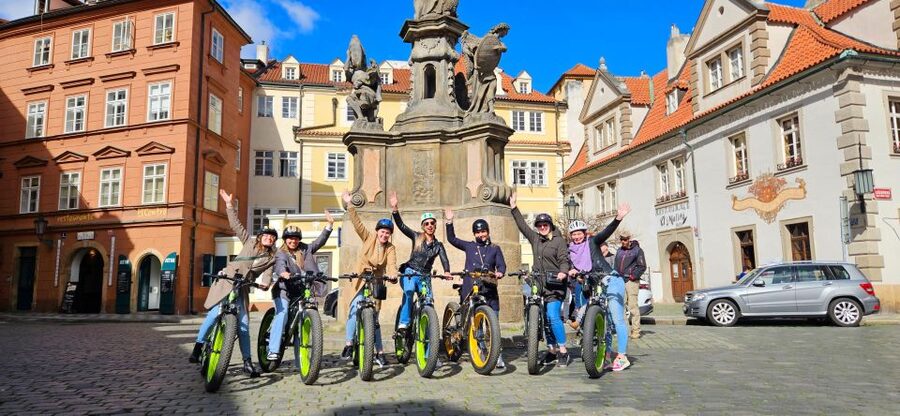 Prague: City Viewpoints Tour by Electric Fat Bike - Why an electric bike works well in Prague