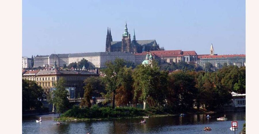 Prague: Classic City Bike Tour - Why this 2.5-hour ride works in Prague