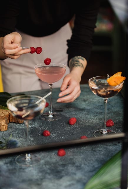 Prague: Cocktail Making Workshop with Bartender - Starting at Wenceslas Square