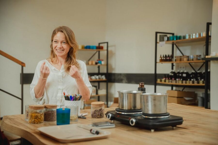Prague: Coconut Candle Workshop - What the $46 price really covers