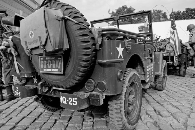 Prague Communism and World War II Walking Tour - New Town and the road to Nazi occupation