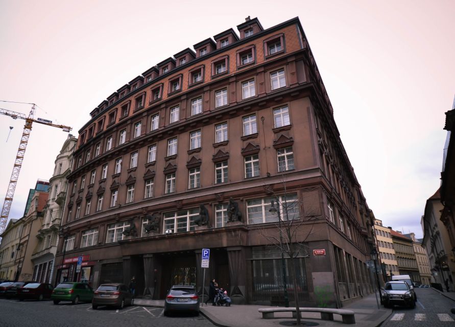 Prague: Communism History and Nuclear Bunker Guided Tour - Why this tour feels different from a standard communist museum