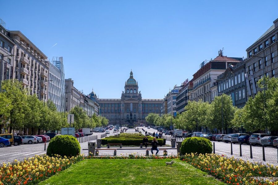 Prague Complete Tour in Spanish & Lunch, Tickets - A full day across Prague’s historic quarters