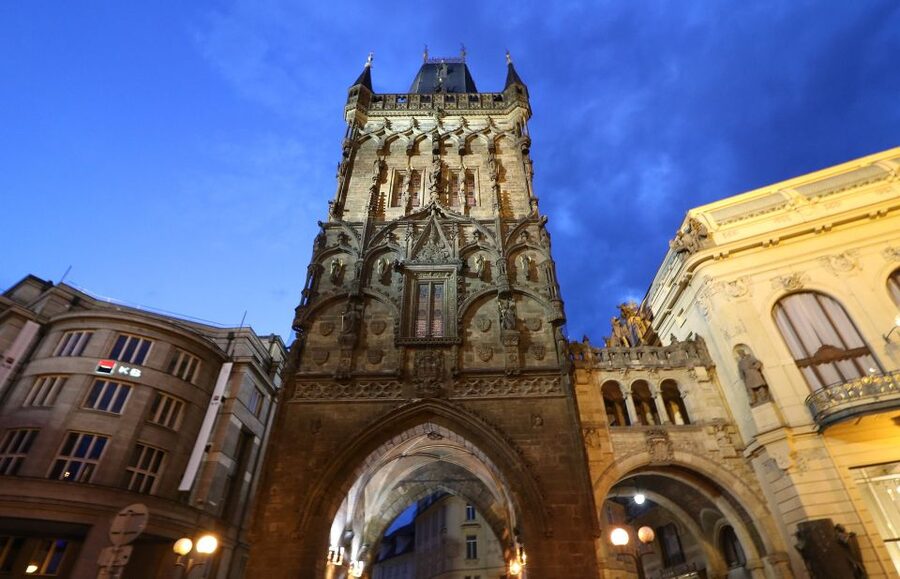 Prague Complete Tour in Spanish & Lunch, Tickets - What the Spanish guide adds