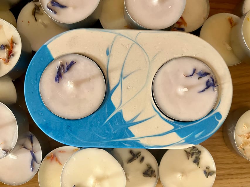 Prague: Craft your unique tea-candle holder set - Mixing pigments and casting the Jesmonite