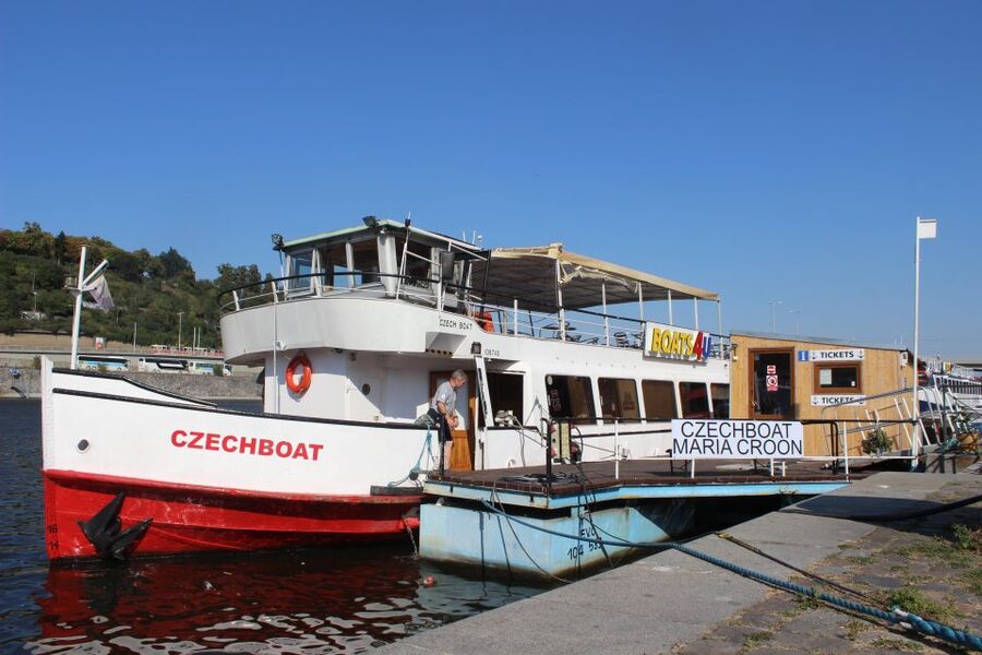 Prague Cruise: 1-Hour on the River Vltava - Who Will Like This Cruise Most