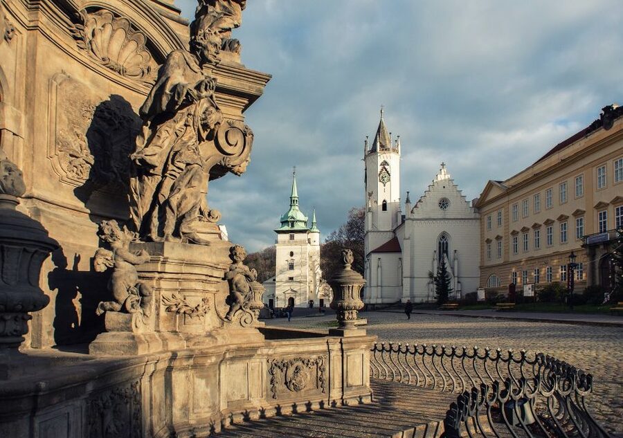 Prague: Day Trip to Teplice, the Royal Spa City - Castle Square and Spa Lane