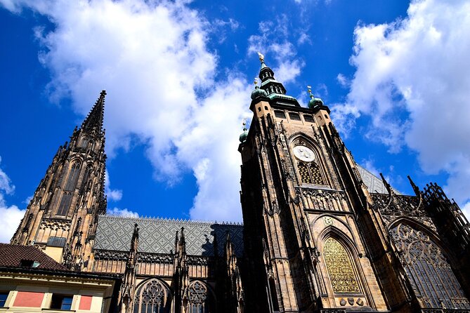 Prague DeLuxe Tour: Views, Hidden Gems, Tastings & River Cruise - Prague Castle and the outside of St. Vitus Cathedral