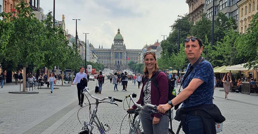 Prague E-Bike City Ride tour : 2hrs - Mala Strana and the calm of Kampa Park