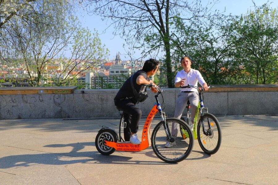 Prague: E-Bike/E-Scooter Viewpoint Tour - Prague Castle as a pause, not a full castle tour