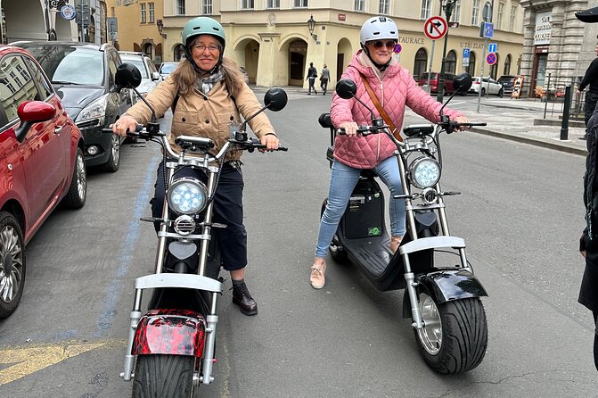 Prague E-Scooter Adventure: Fun & Easy Sightseeing 3Hours Tour - Old Town Square and the Jewish Quarter