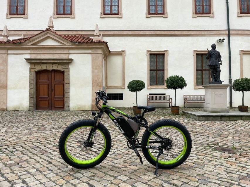 Prague: Electric Scooter & Cruiser Fat eBike Rental - Reaching Petřín with less effort