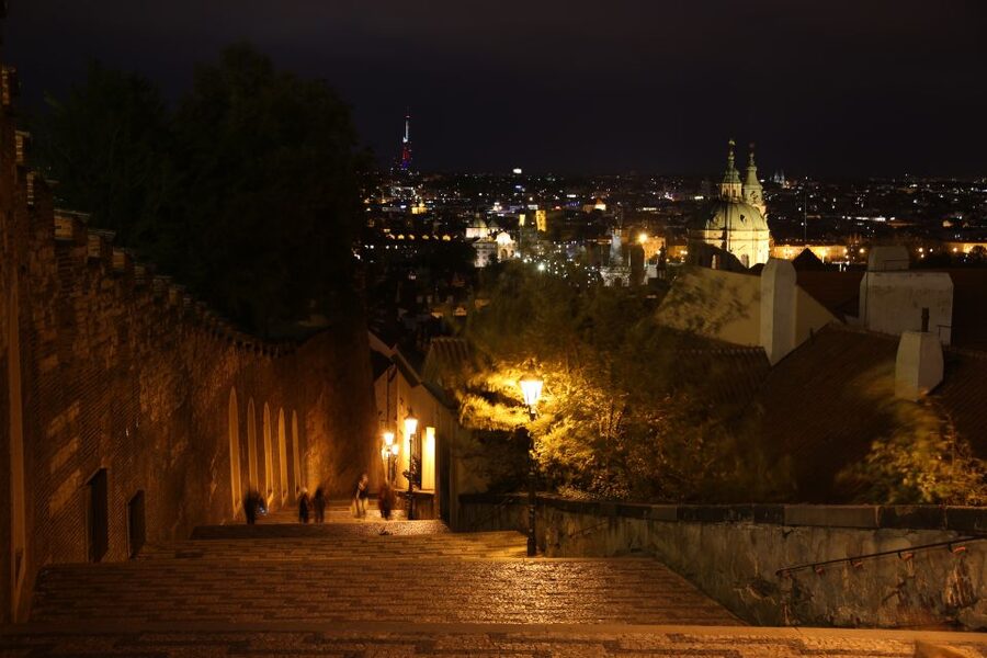 Prague: Evening Photography Tour by Car - Prague Castle offers the quietest atmosphere