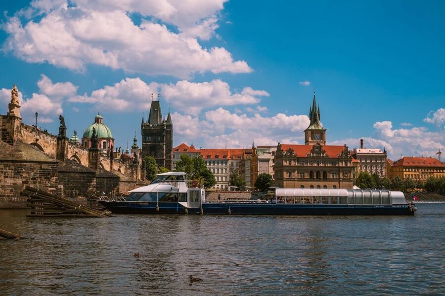 Prague: Evening Vltava River Eco Cruise with Prosecco - Is $28 Good Value?